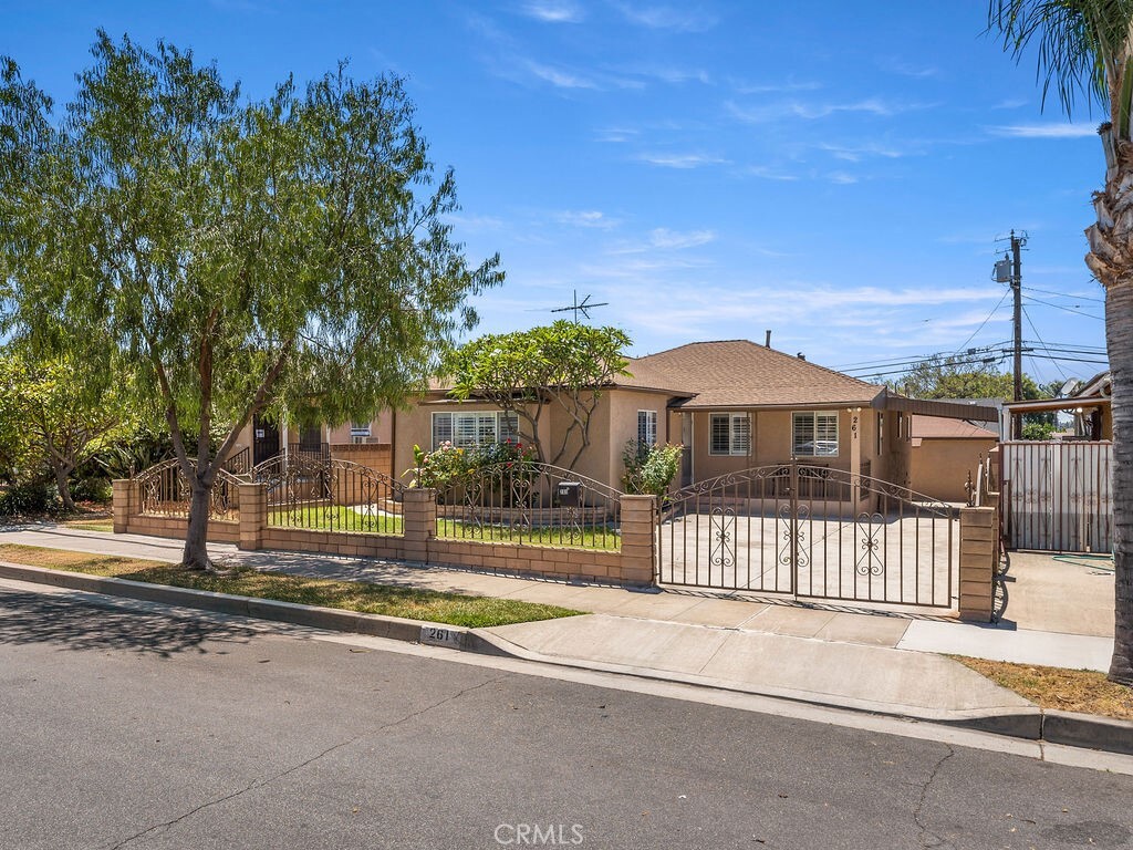 261 Twickenham Avenue  Los Angeles CA 90022 photo