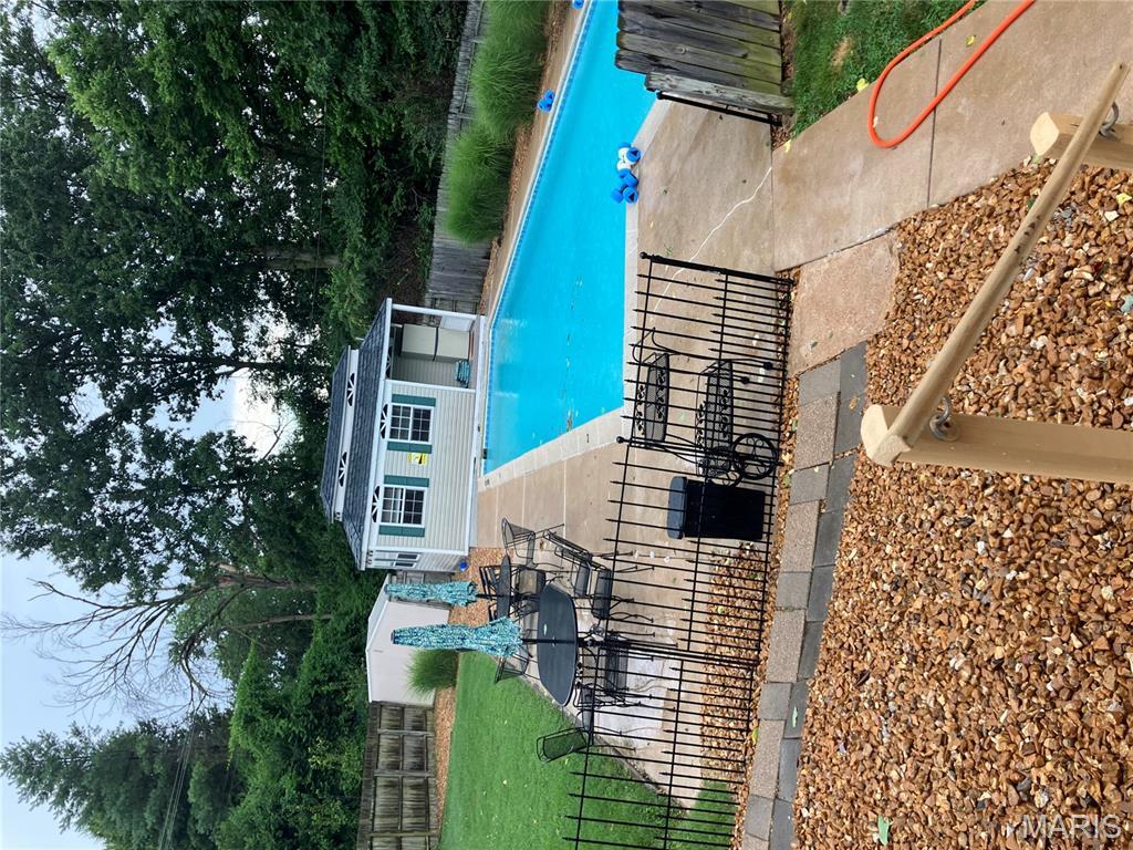 Property Photo: 9836 Sundown Square MO 63141