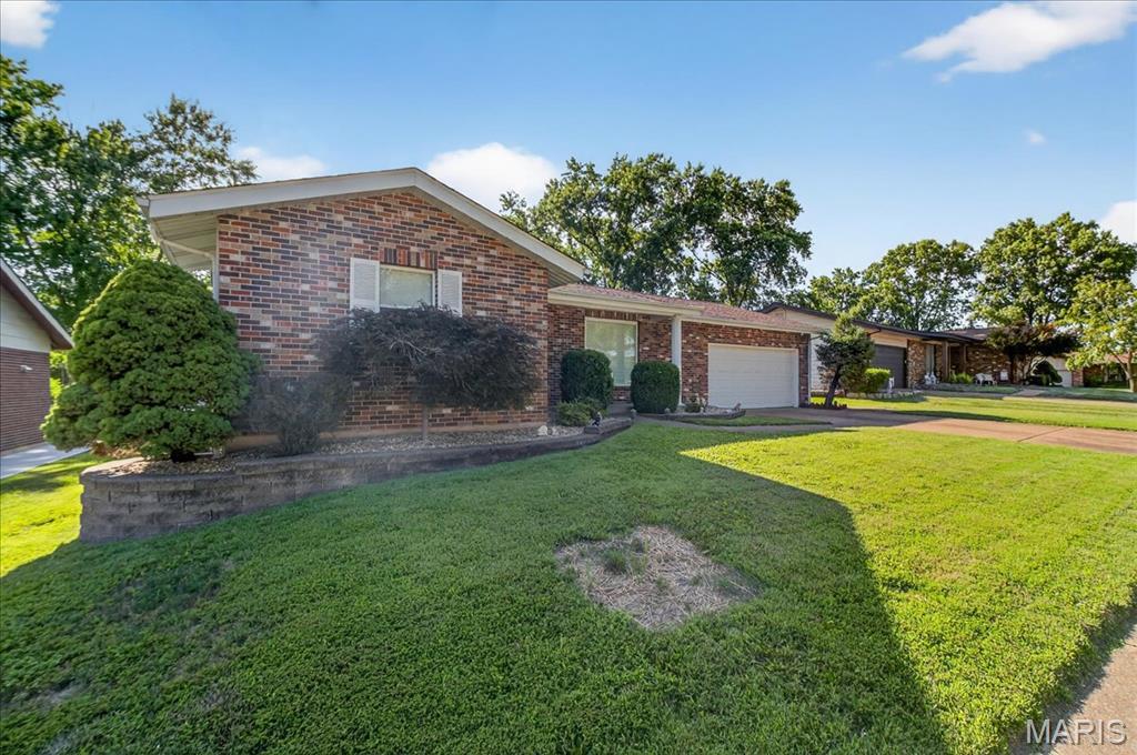 Property Photo: 5709 Chatport Road MO 63129