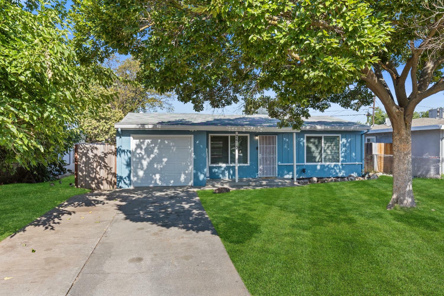 Property Photo: 2613 Darwin Street CA 95821