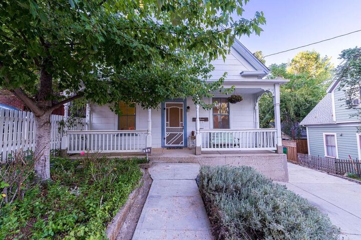 Property Photo: 418 Neal Street CA 95945