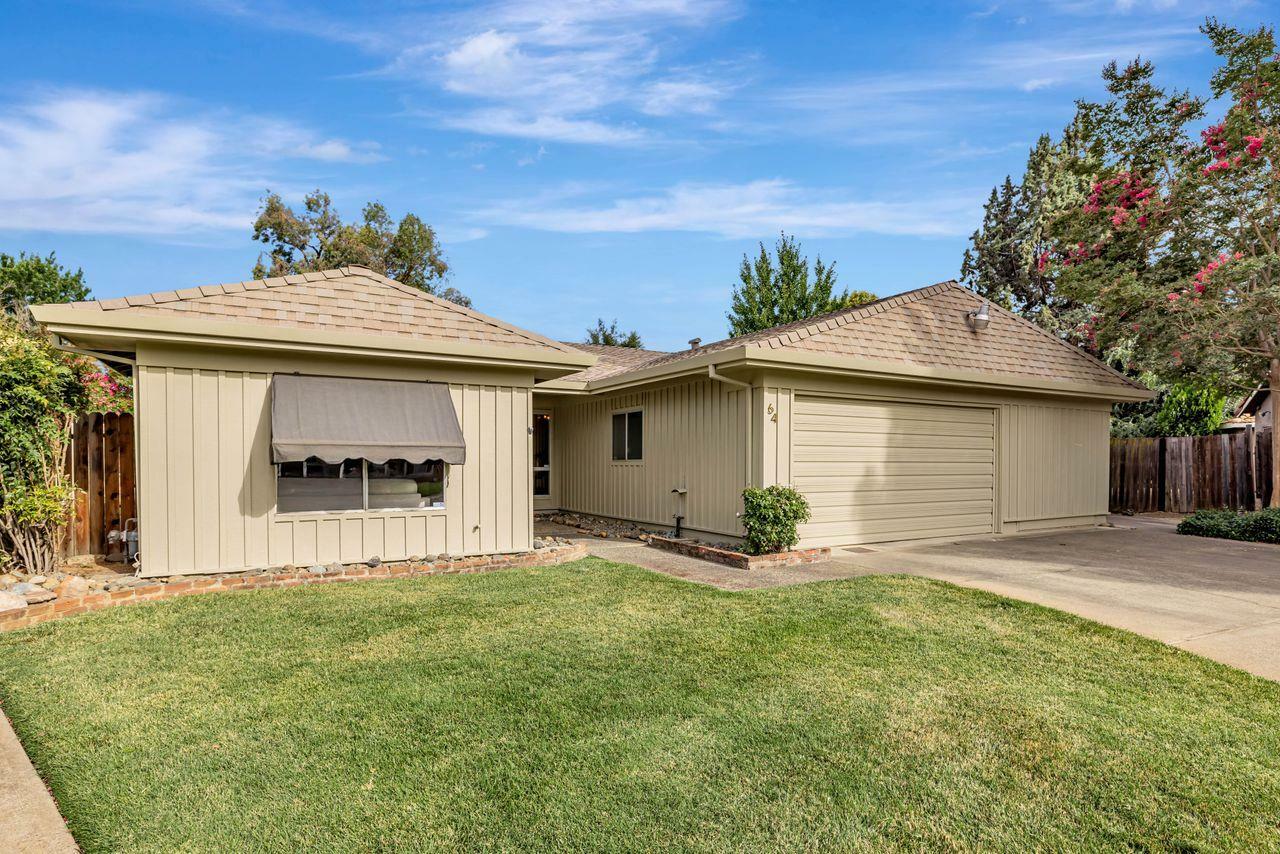 Property Photo: 64 Lido Circle CA 95826