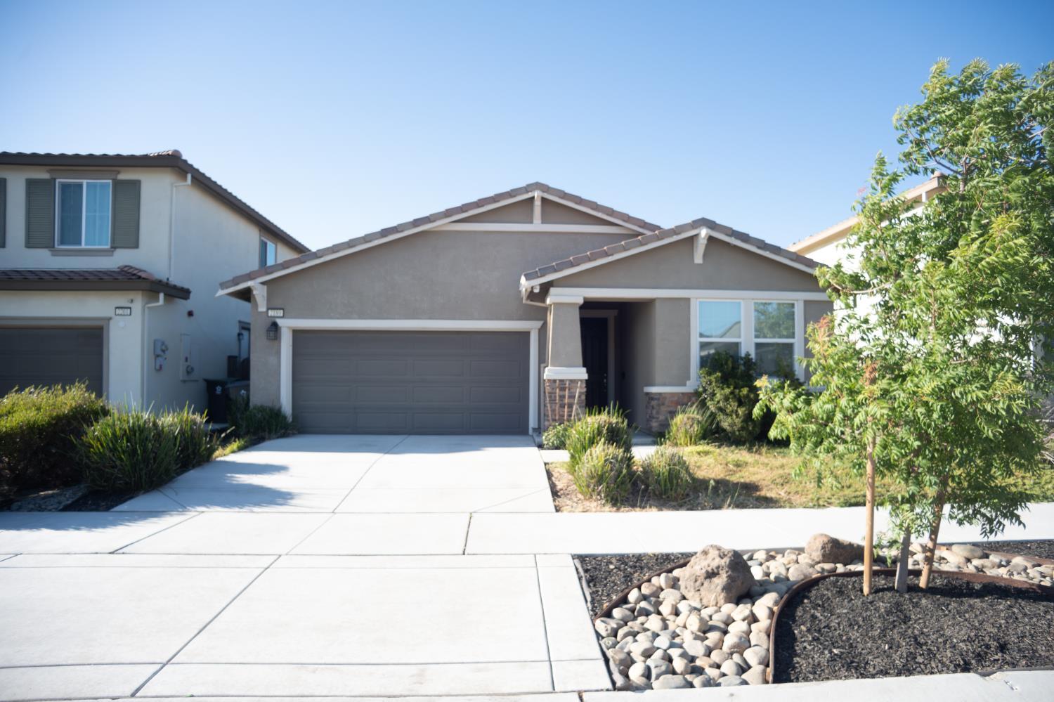 Property Photo: 2189 Grinnell Street CA 95330