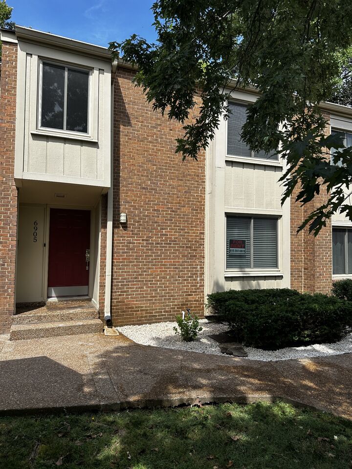 Property Photo: 6905 Highland Park Dr TN 37205