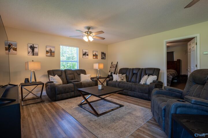 Property Photo:  519 Frost Circle  AL 35978 