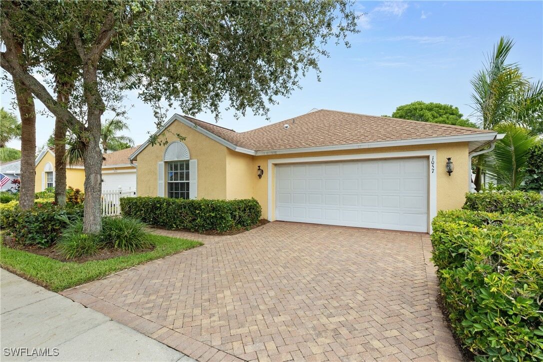 Property Photo:  1057 Silverstrand Drive  FL 34110