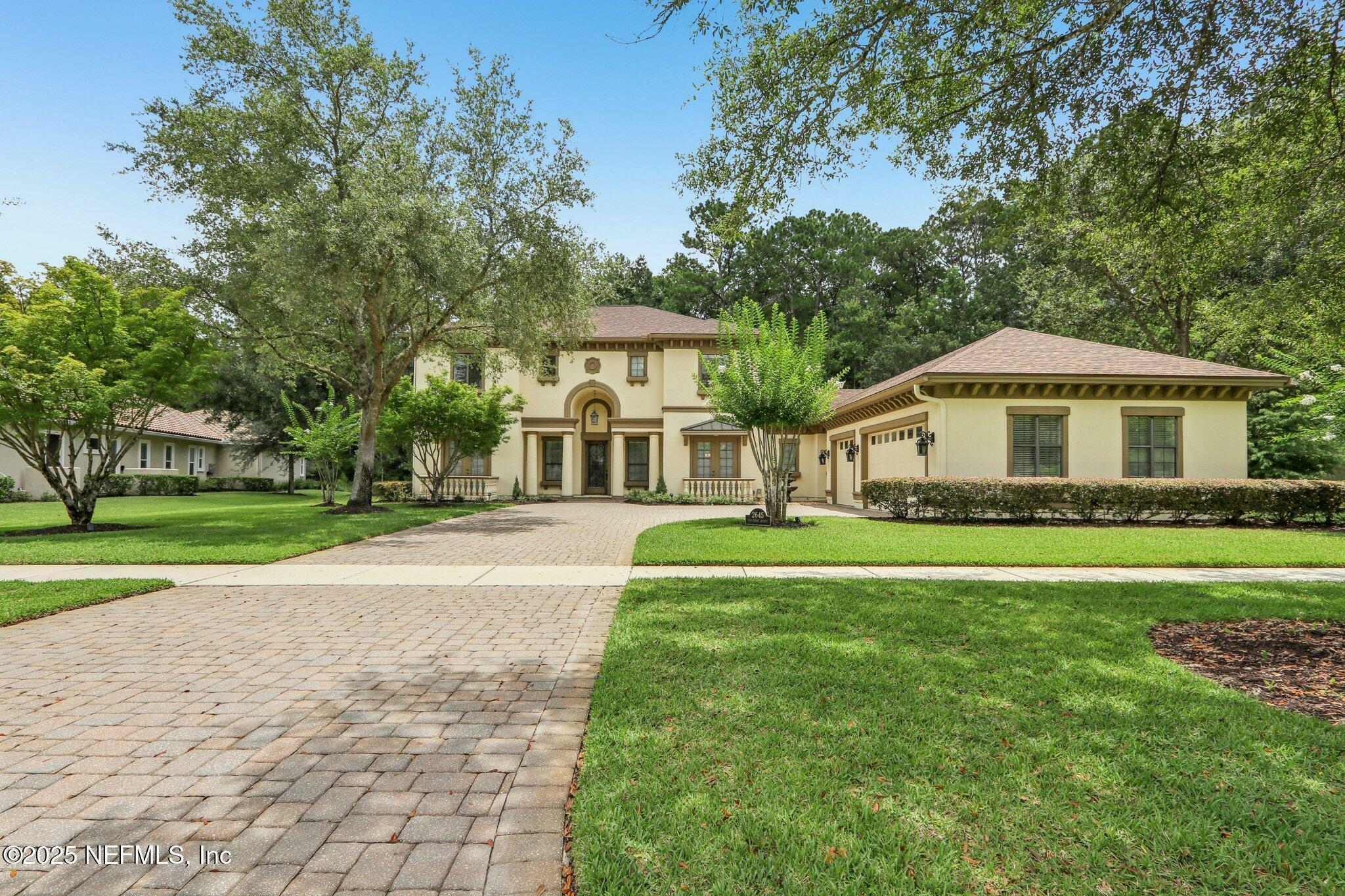 Property Photo: 2645 Oakgrove Avenue FL 32092