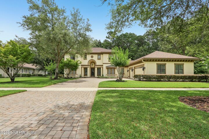 Property Photo:  2645 Oakgrove Avenue  FL 32092 