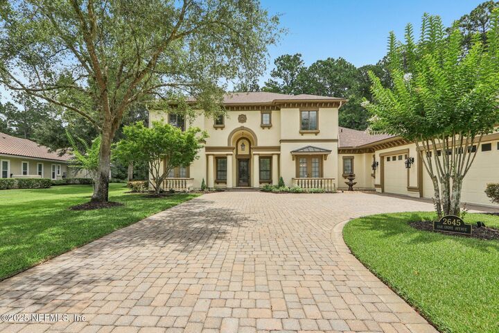Property Photo: 2645 Oakgrove Avenue FL 32092