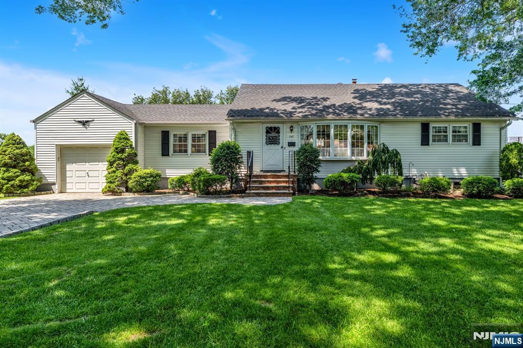 843 Alden Road  Paramus NJ 07652 photo