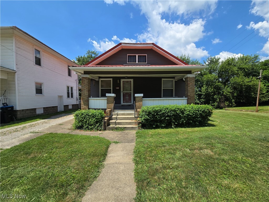 321 Wayne Avenue  Zanesville OH 43701 photo