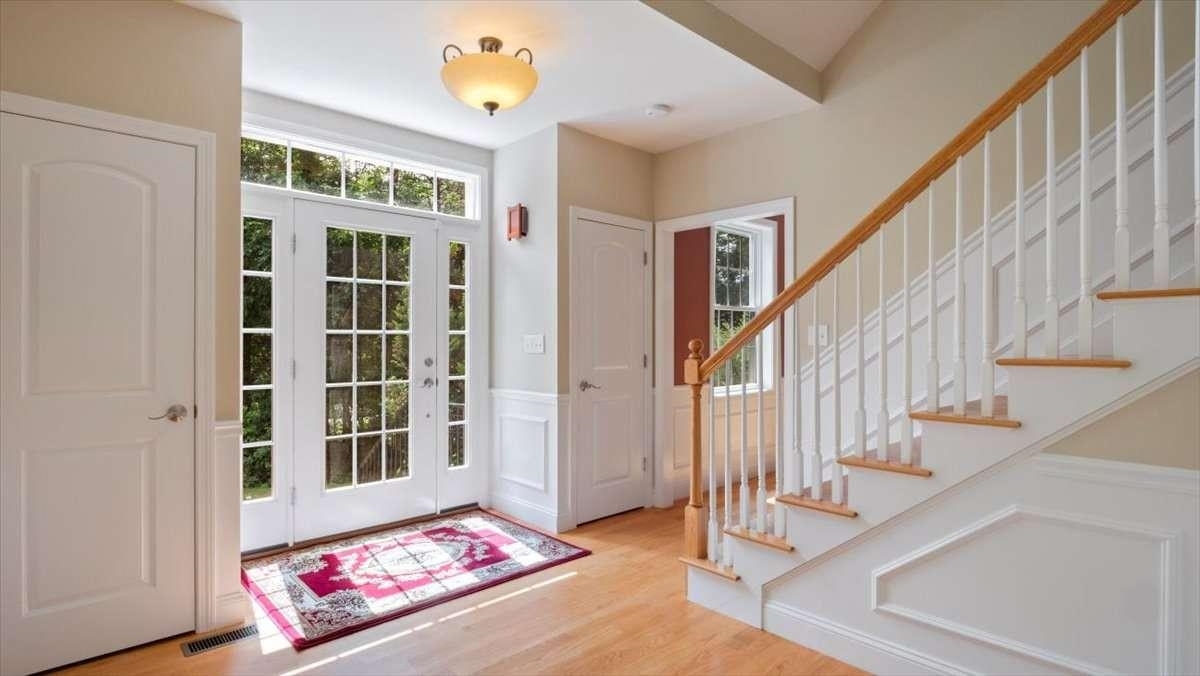 Property Photo: 16 Horseshoe Road NH 03087