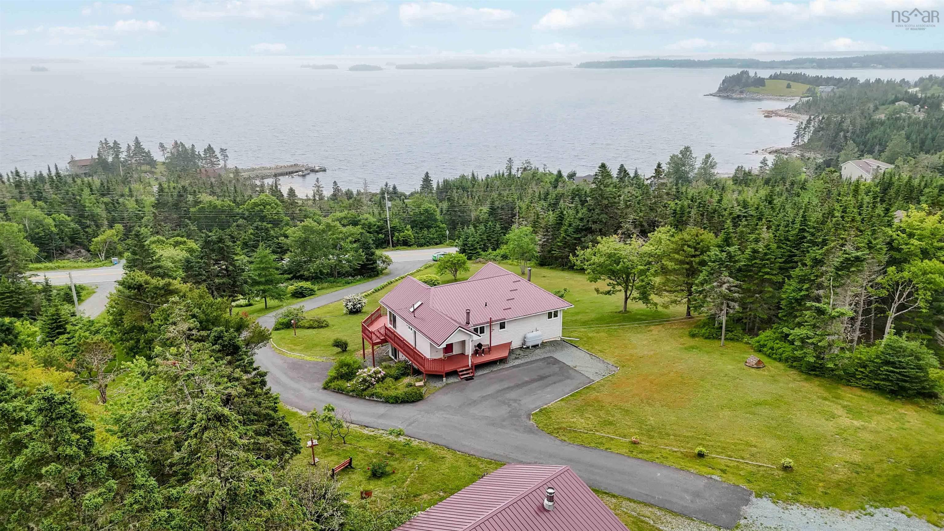 Property Photo: 16353 Highway 7 NS B0J 3J0