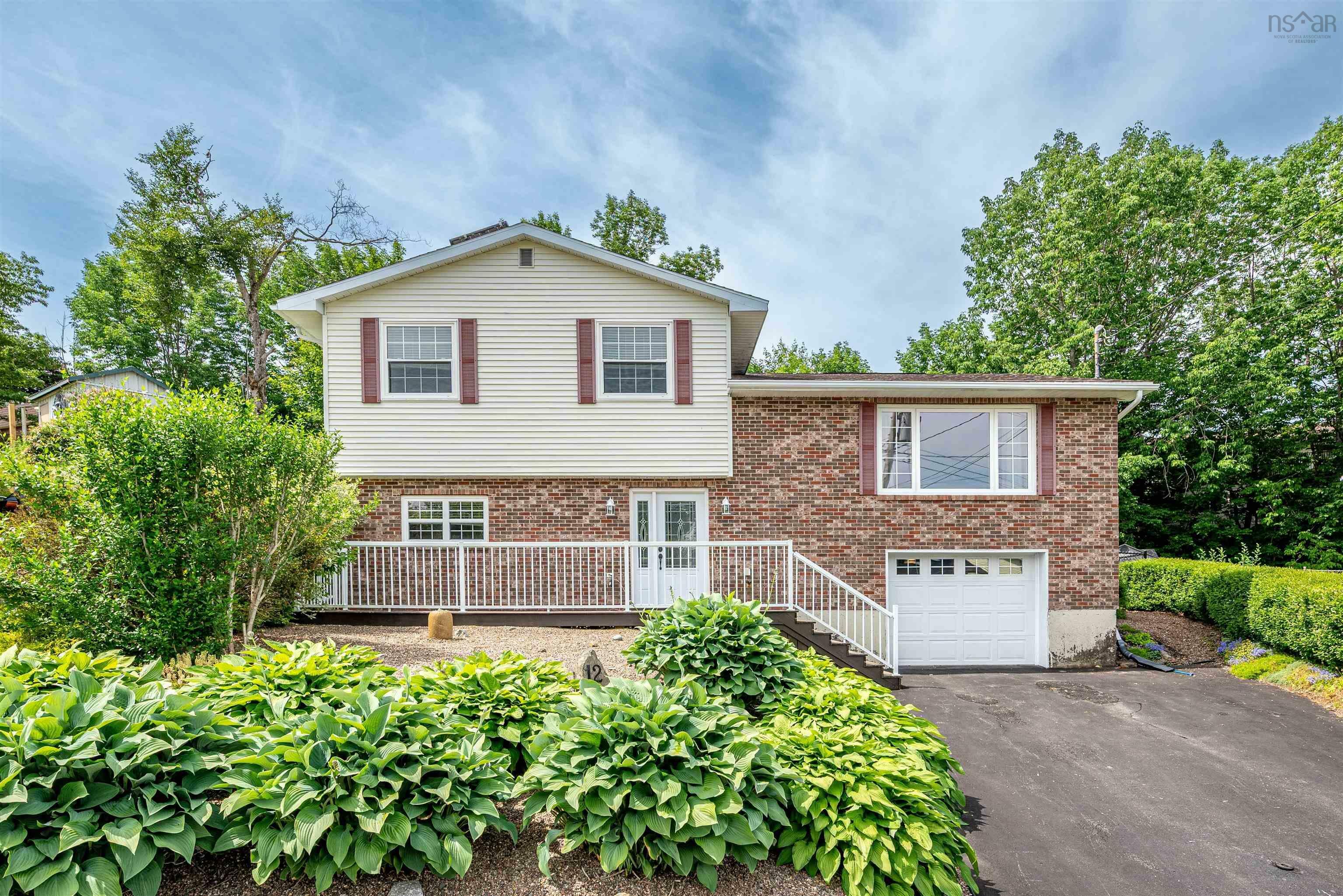 Property Photo: 12 Nausett Crescent NS B2W 5A3