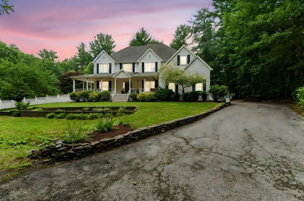 7 Morse Dr  Norton MA 02766 photo