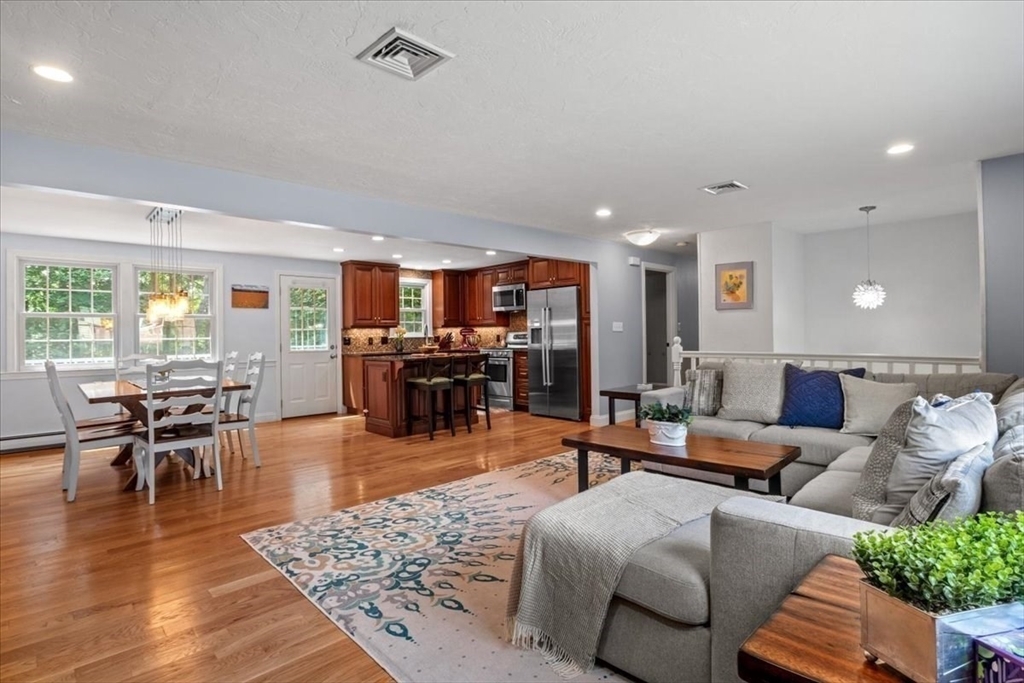 Property Photo: 25 Hearthstone Cir MA 01760