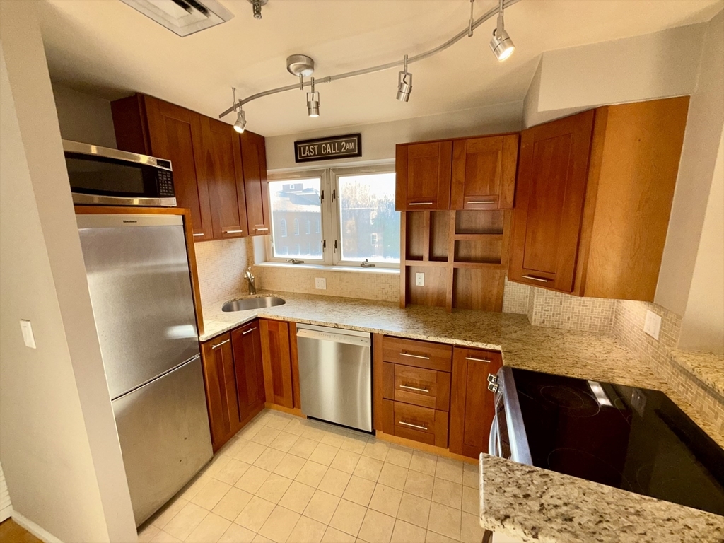 Property Photo: 350 North Street 300 MA 02113