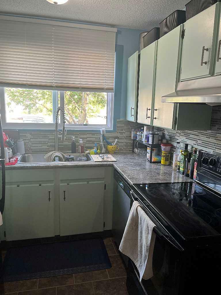 Photo de la propriété: 740 Bracewood Drive SW 88 AB T2W 3N3