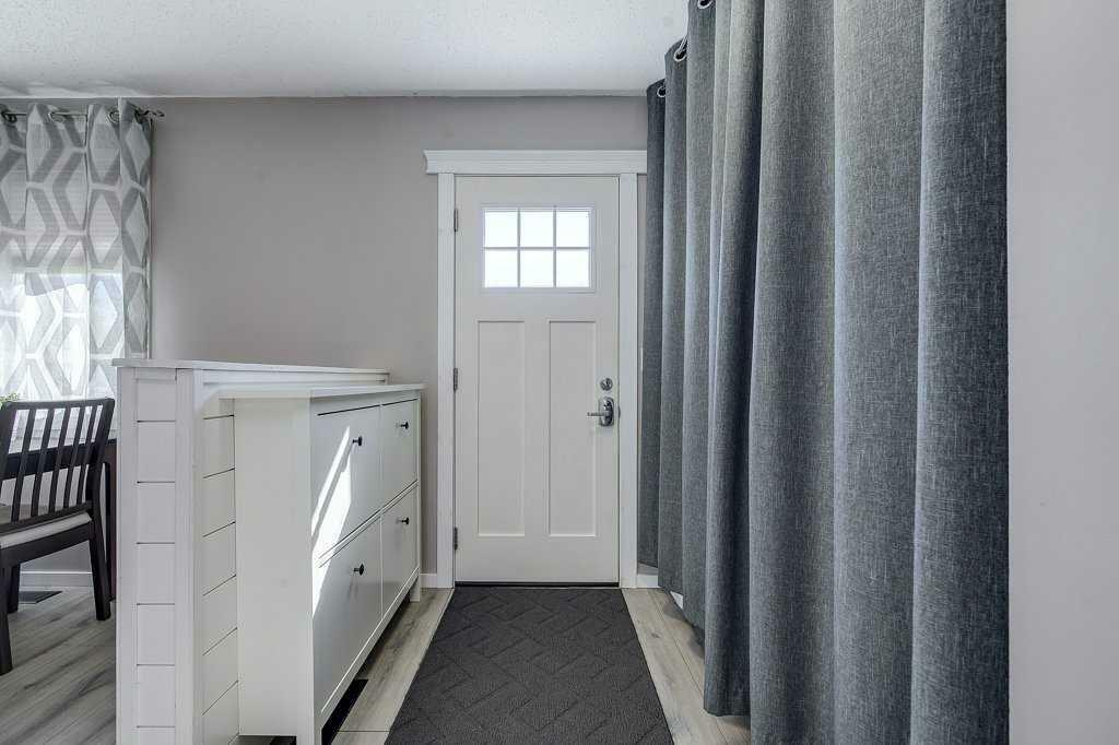 Property Photo: 7124 Gray Drive 19 AB T4P 2A9