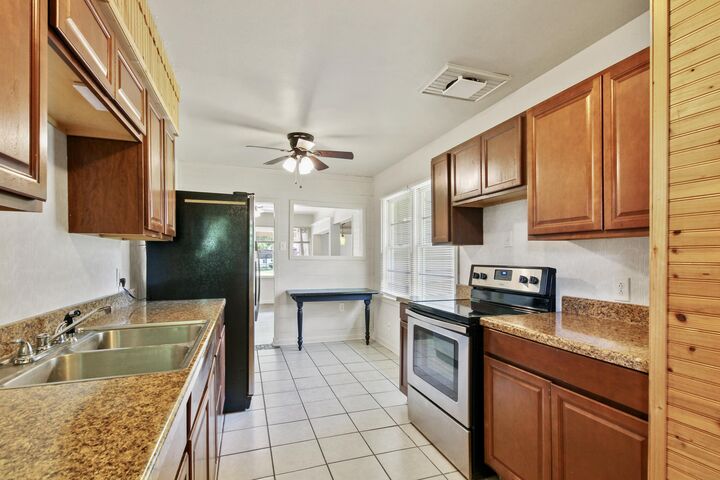 Property Photo:  1023 Anderson Dr.  LA 71446