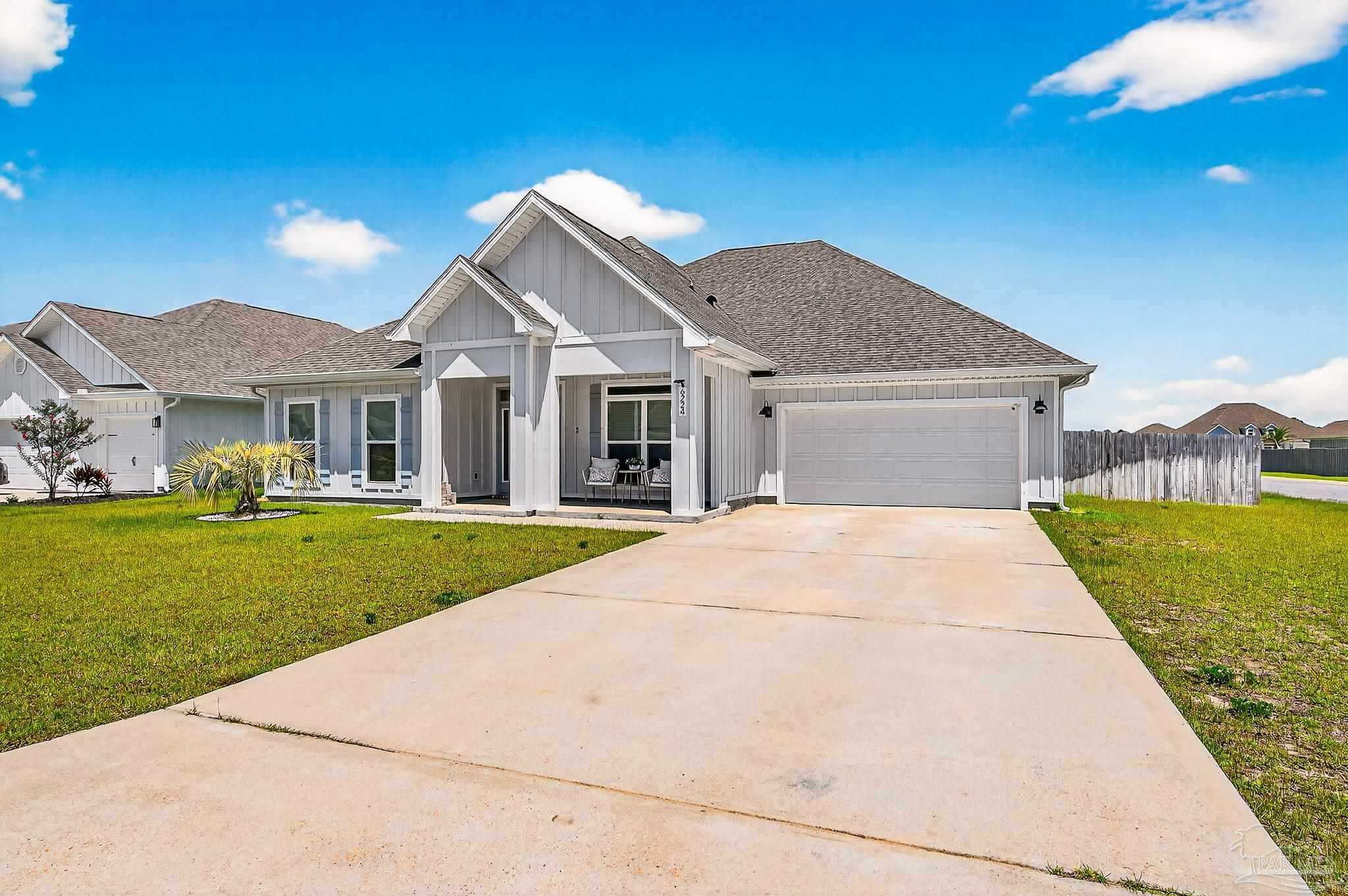 Property Photo: 6224 Jenks Dr FL 32563