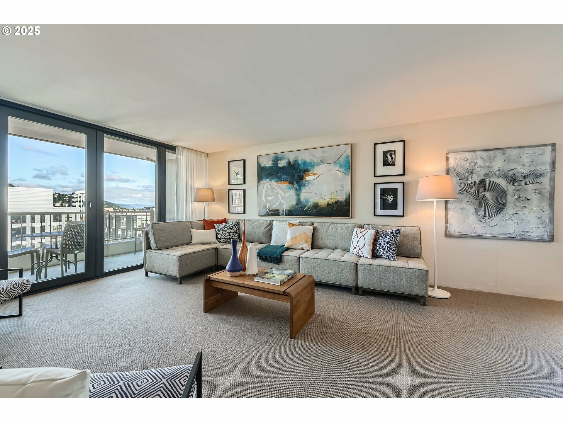 Property Photo: 255 SW Harrison St 21D OR 97201