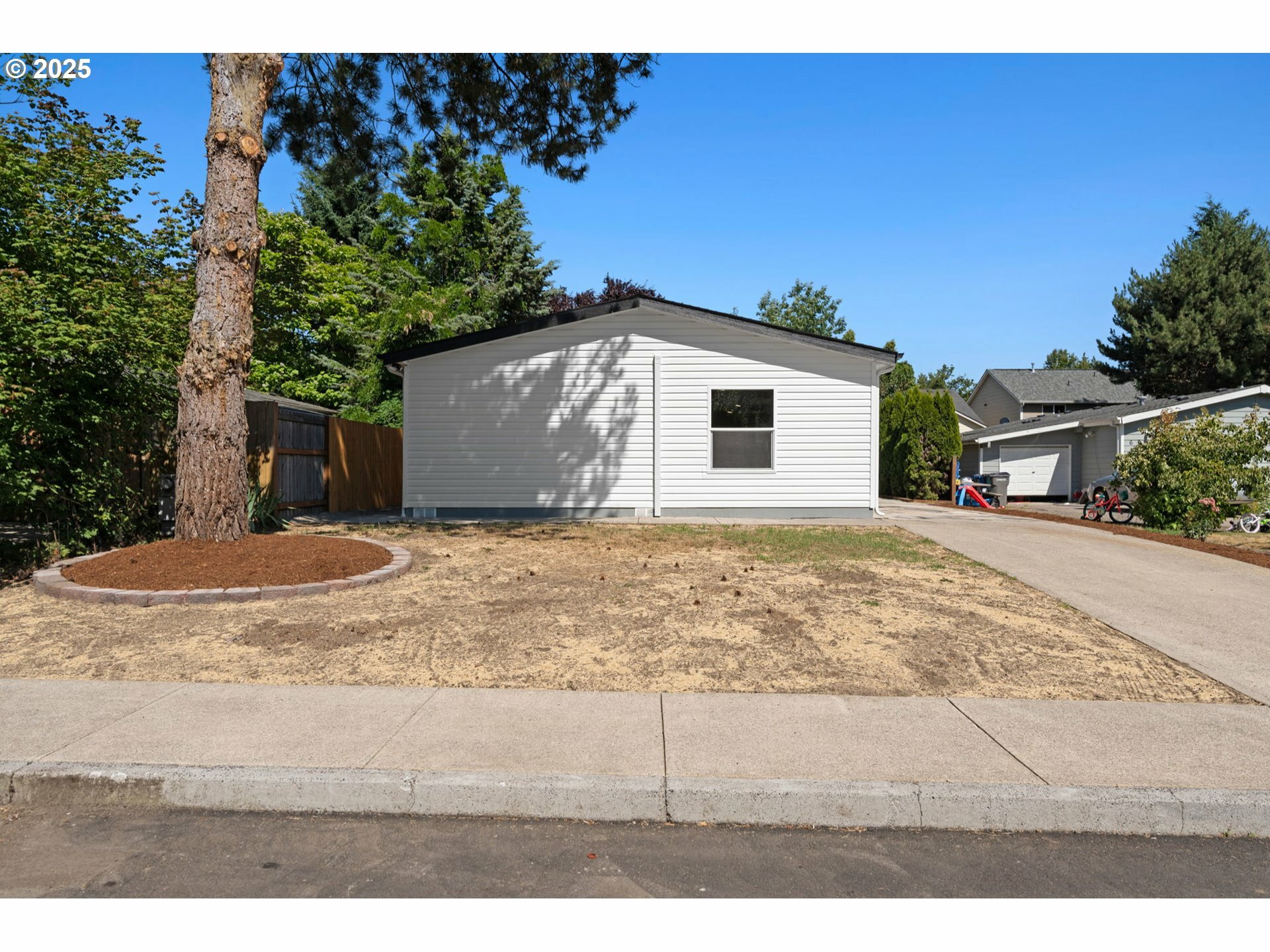 Property Photo: 6901 NE 149th Ct WA 98682