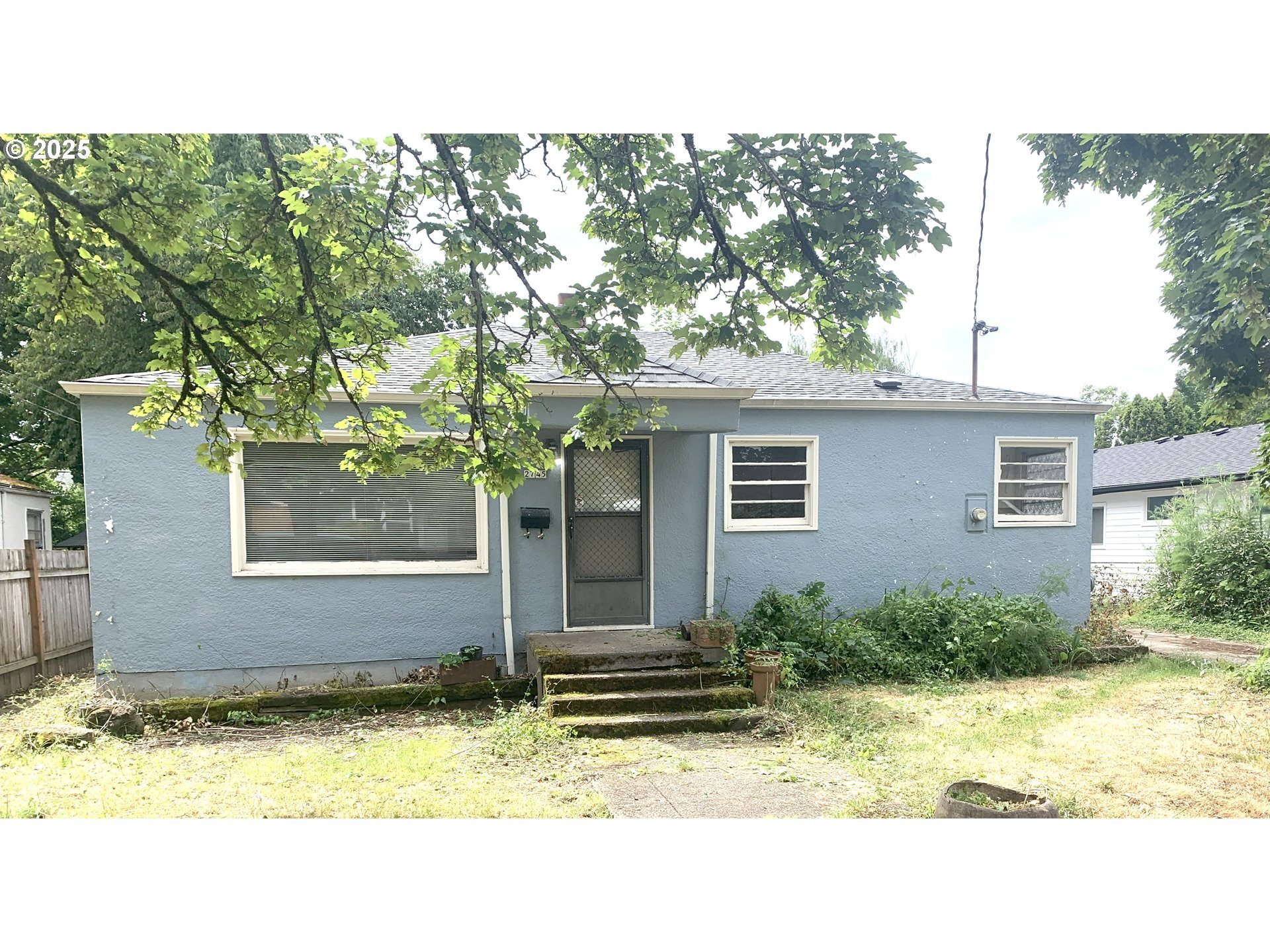 Property Photo: 2745 SE 28th Pl OR 97202