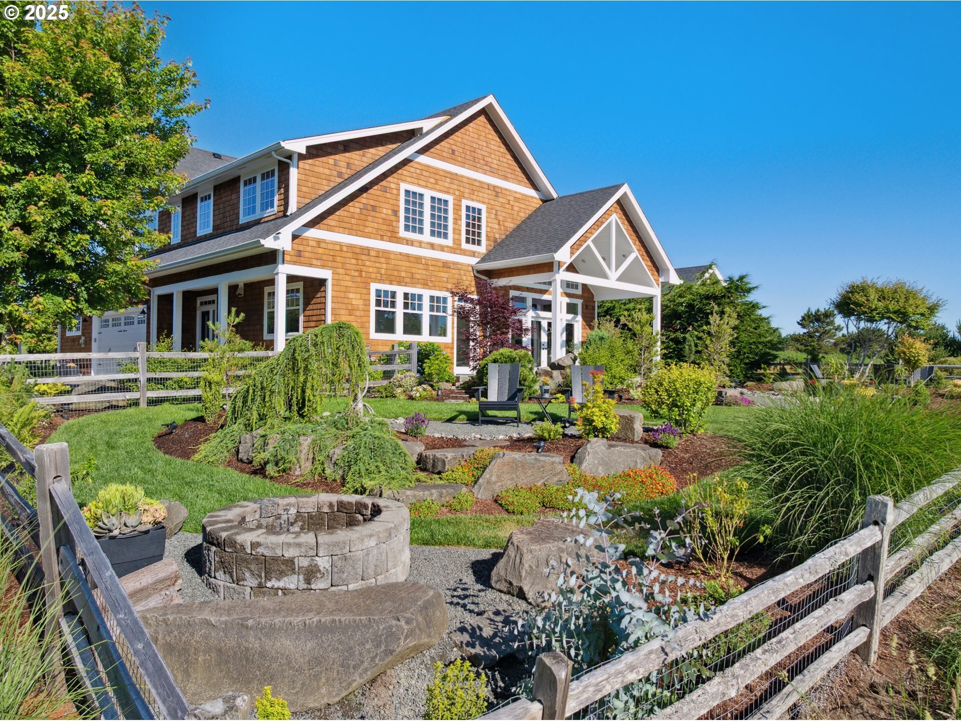 Property Photo: 5399 Drummond Dr OR 97138
