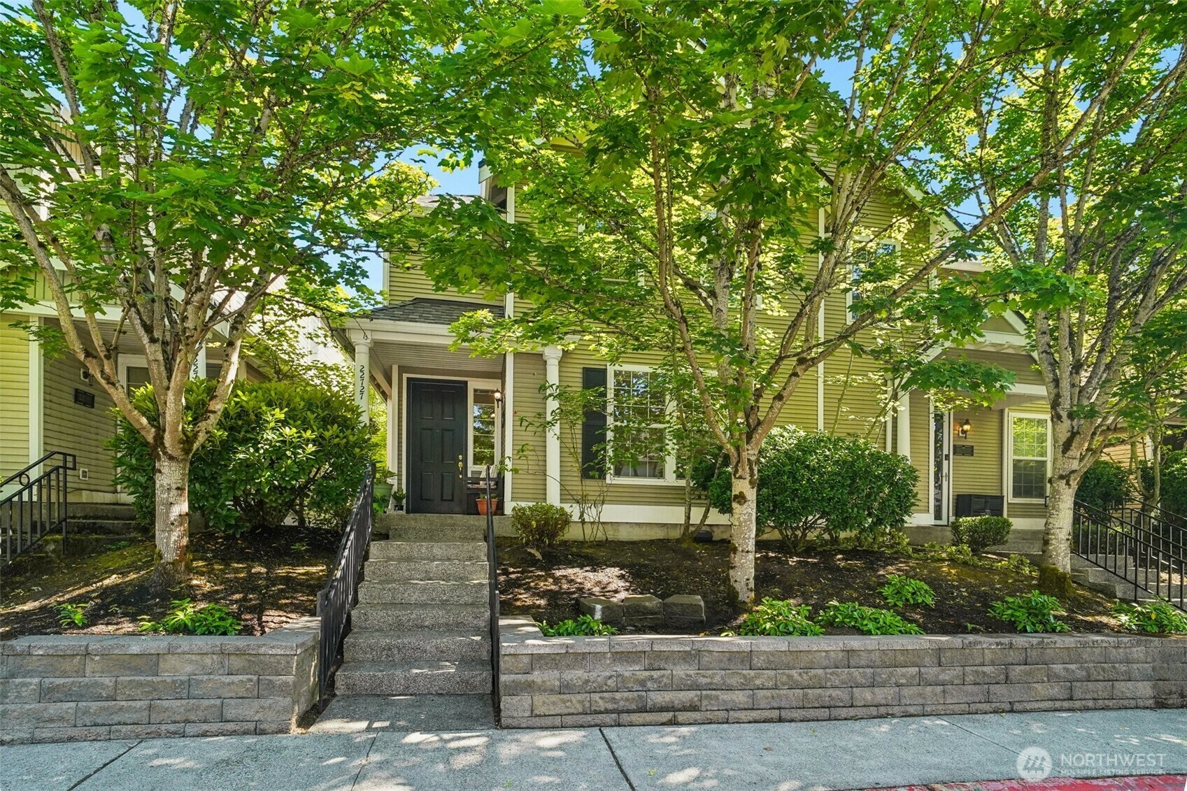 22727 NE 4th Place 117  Sammamish WA 98074 photo