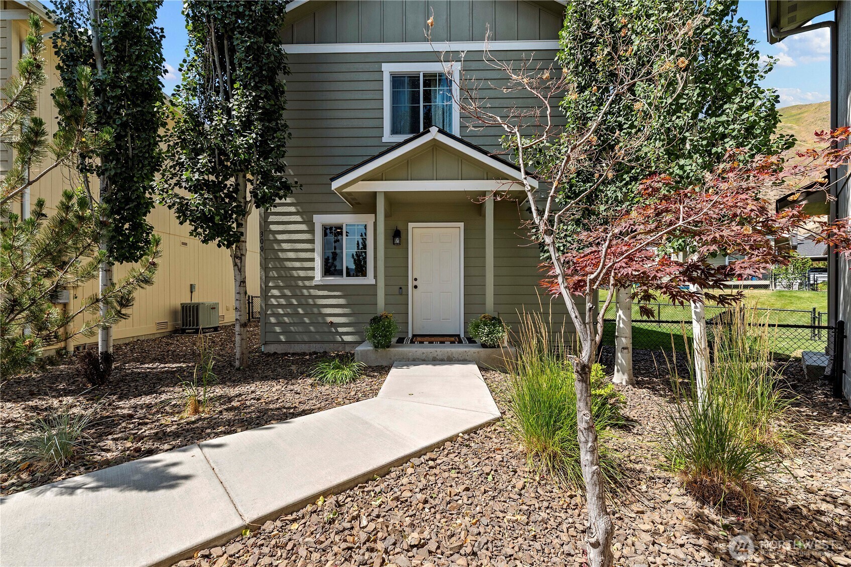 Property Photo: 300 Saddlehorn Lane WA 98801