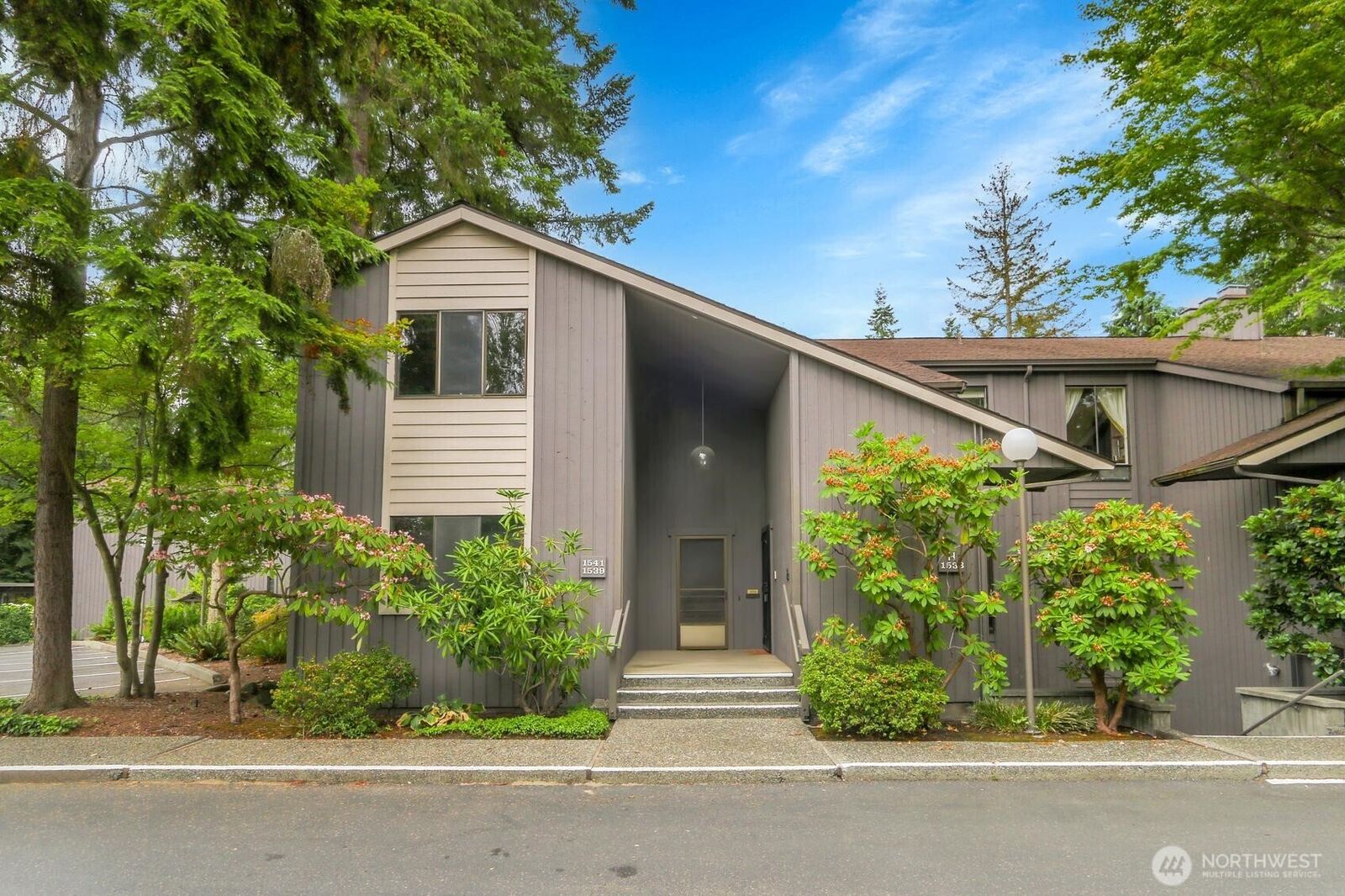 Property Photo: 1541 NE 143rd Street H5 WA 98125