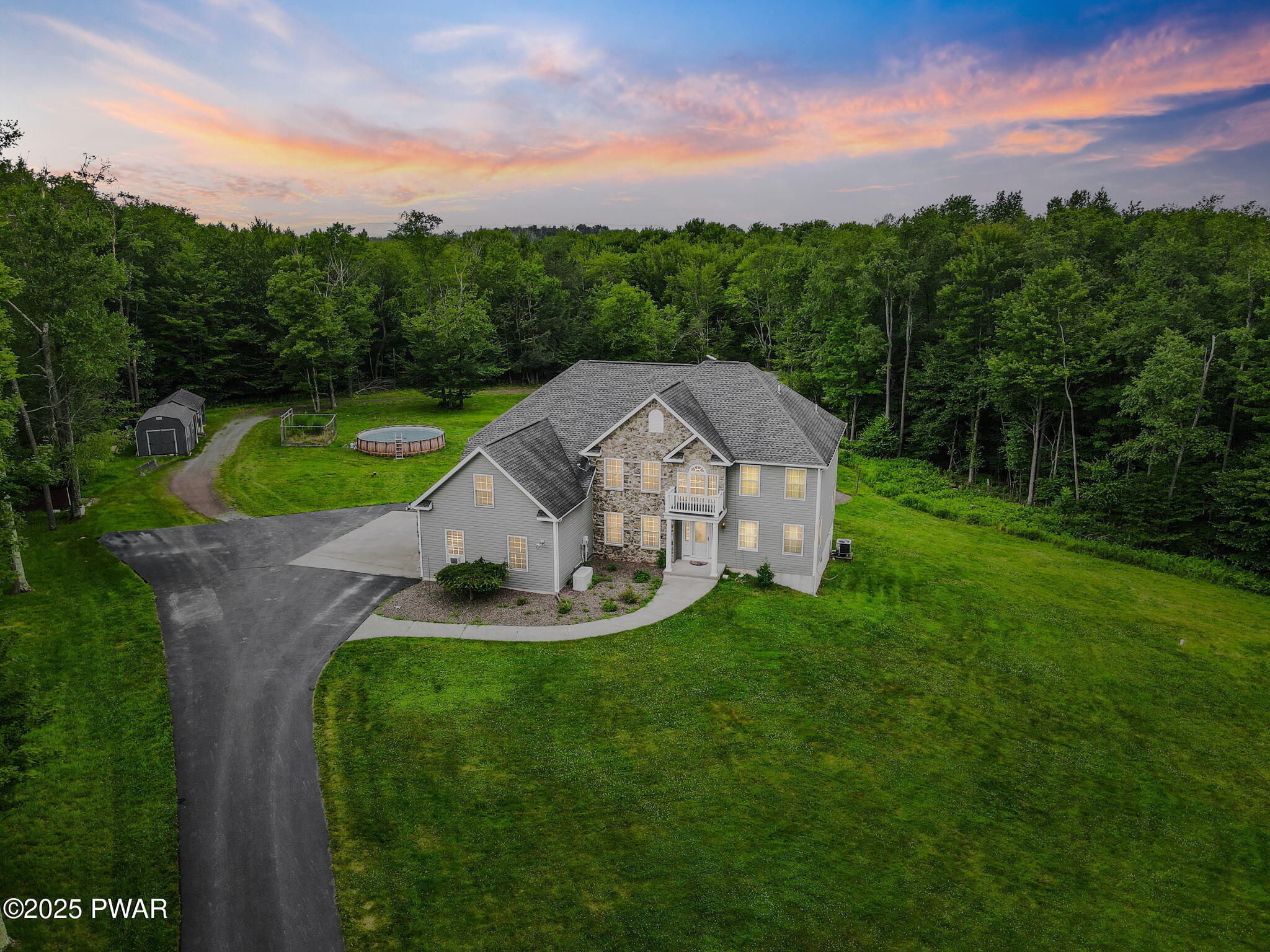 Property Photo: 25 Leaf Drive PA 18431