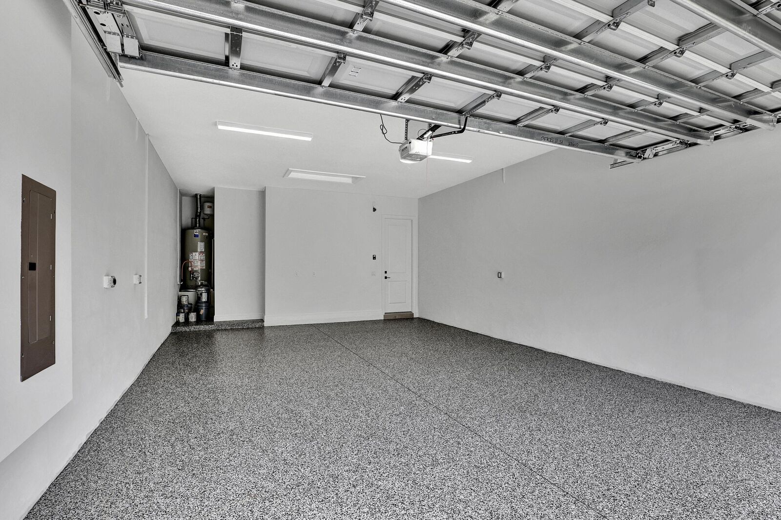 Property Photo: 182 SE Calmo Circle FL 34984