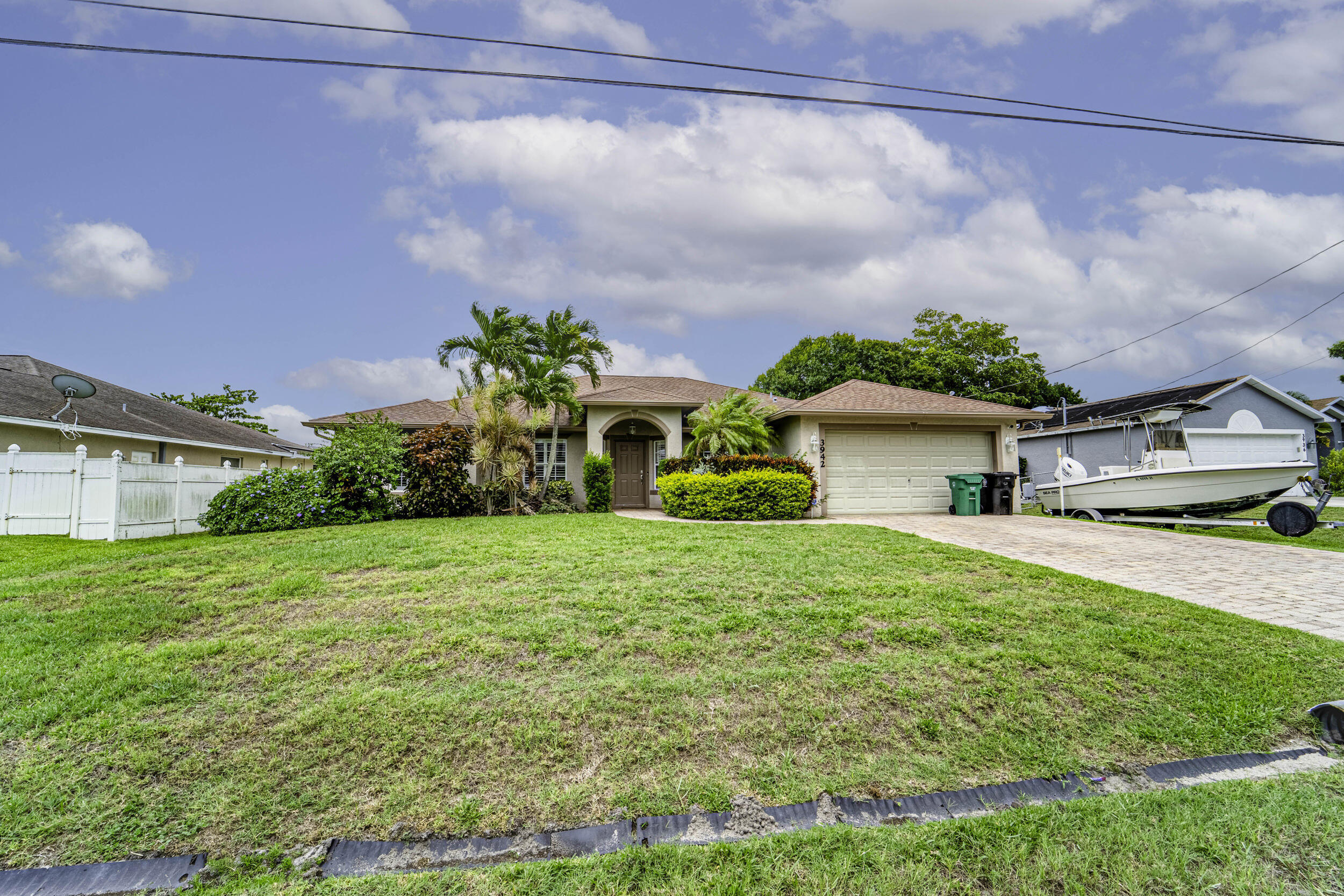 Property Photo: 3942 SW Jarmer Road FL 34953