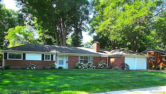 Property Photo: 34005 Alta Loma Drive MI 48335