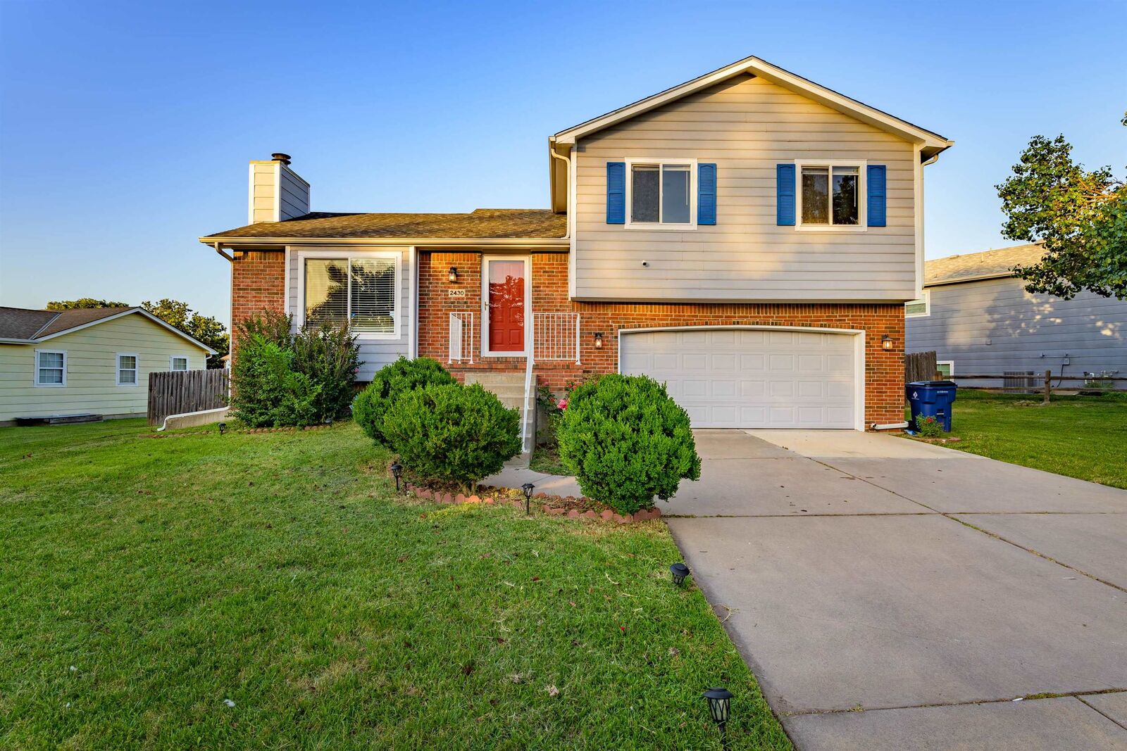 Property Photo: 2430 N Old Manor Rd KS 67220-4044