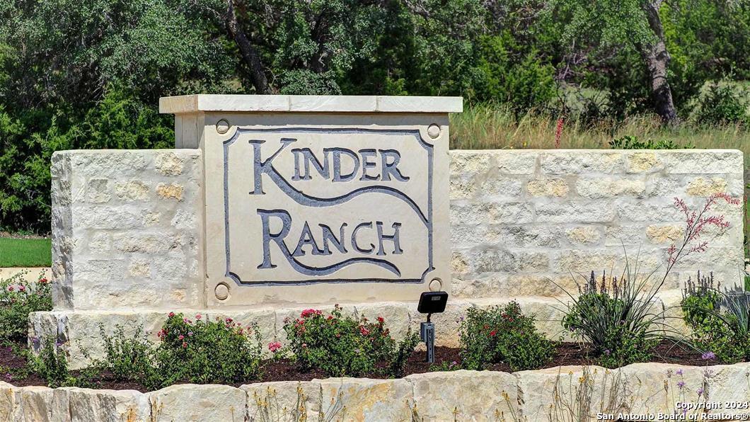 Property Photo: 1718 Yardzen Lane TX 78260