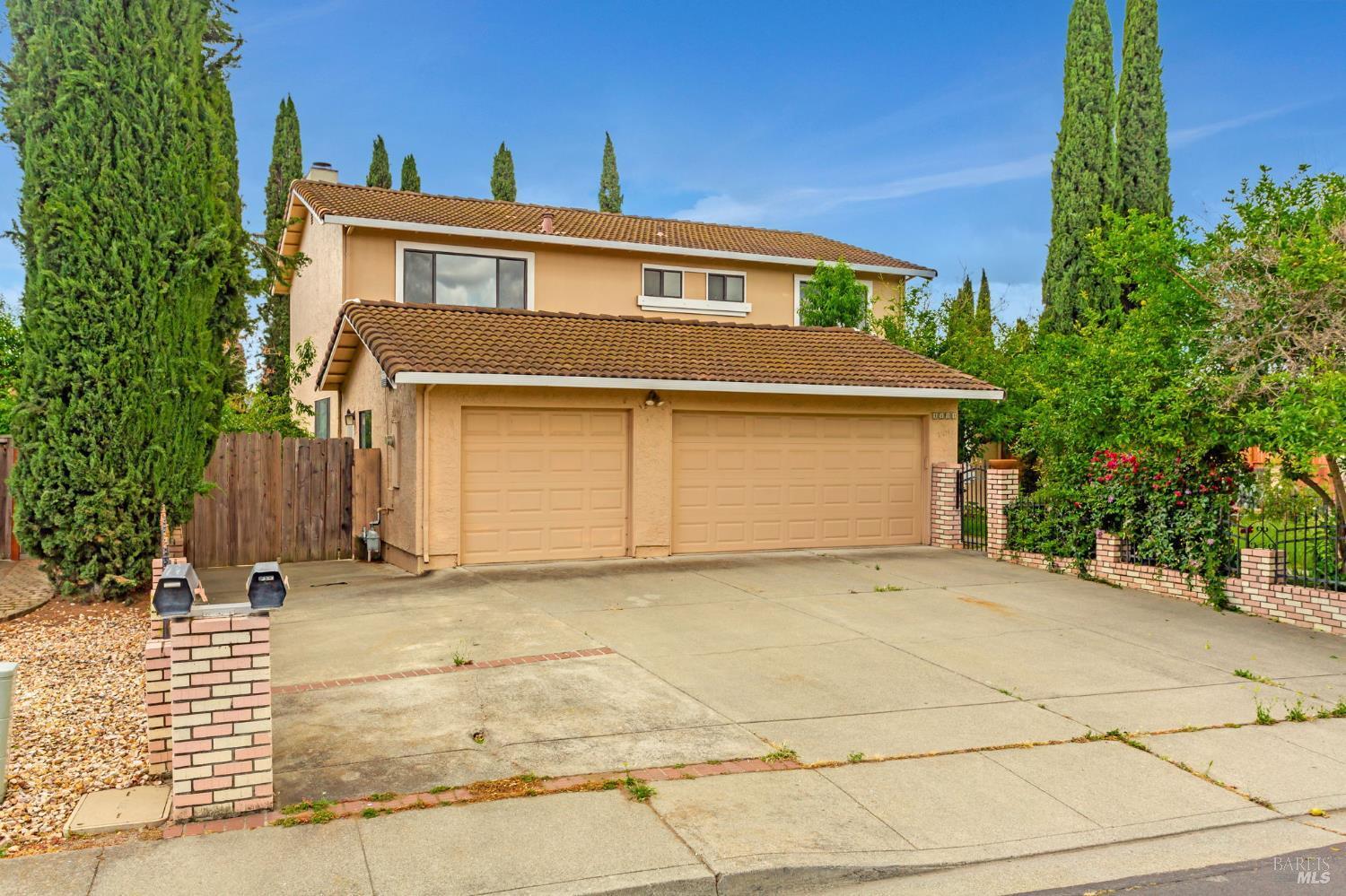 Property Photo: 1001 Suffolk Way CA 94533
