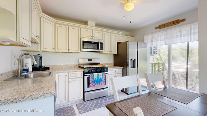 Property Photo: 602 Seaview Avenue NY 10305