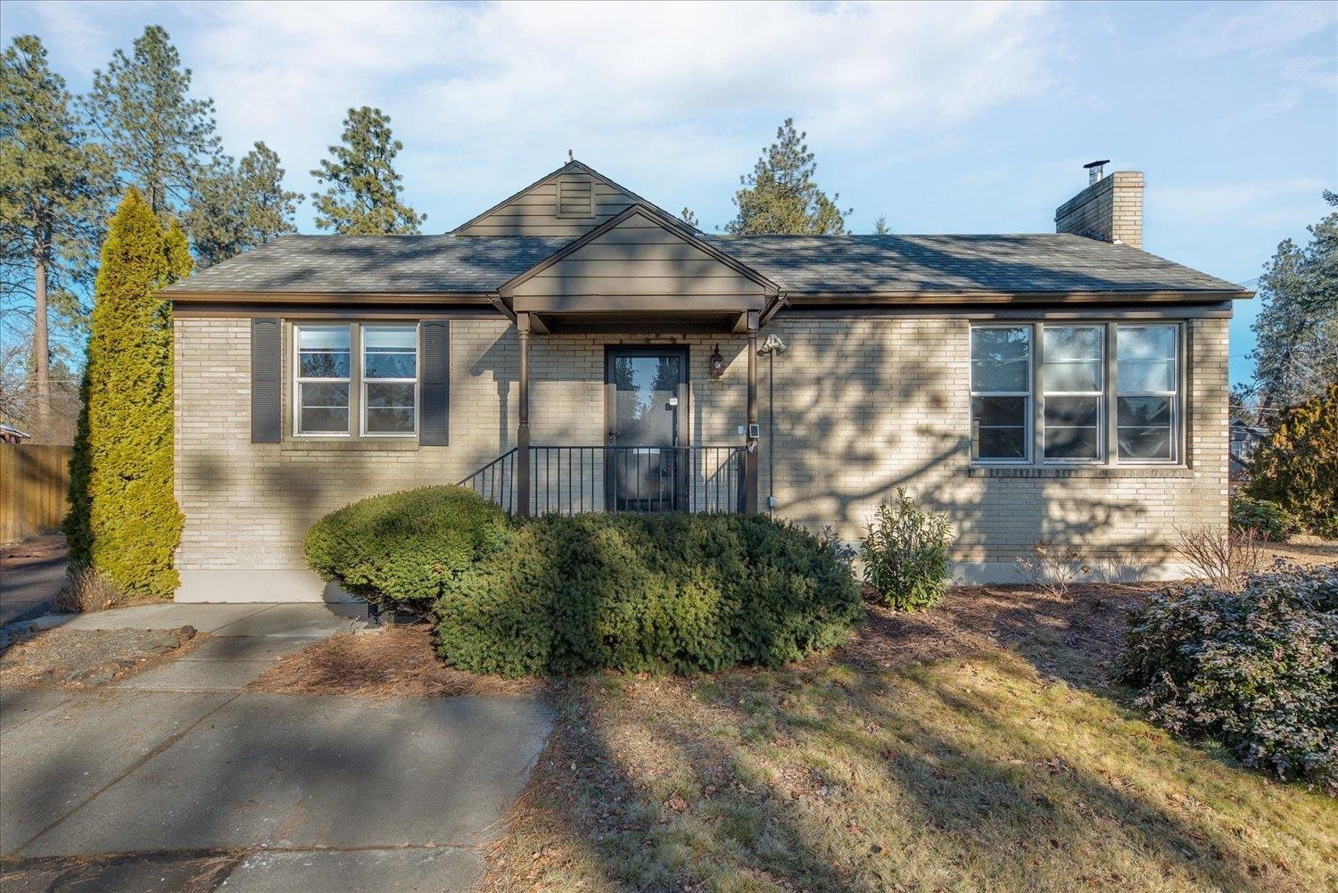 2828 S Arthur St  Spokane WA 99203 photo