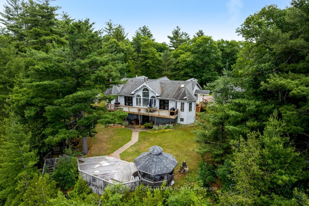 Property Photo: 1718 Blue Heron Ridge ON K0H 1B0
