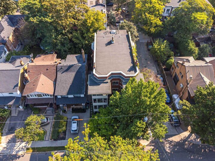 Property Photo:  9B Humewood Drive  ON M6C 1C9 