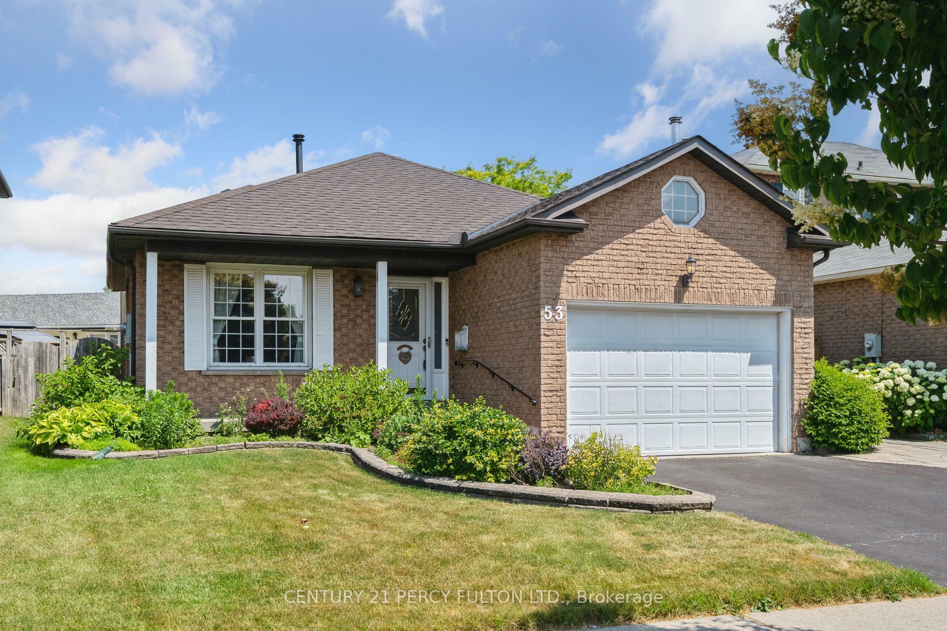 Property Photo: 53 Sandringham Drive ON L1E 1X2