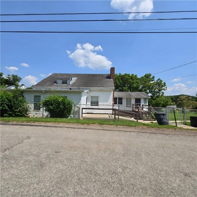 Property Photo: 76 Foch Cir PA 15351