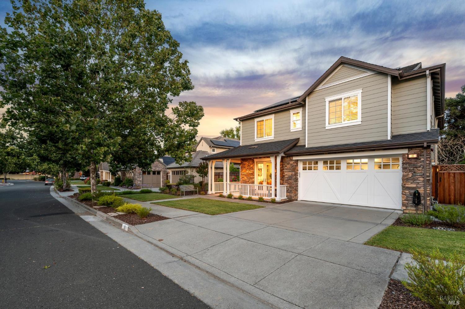 Property Photo: 15 Creekview Court CA 94949