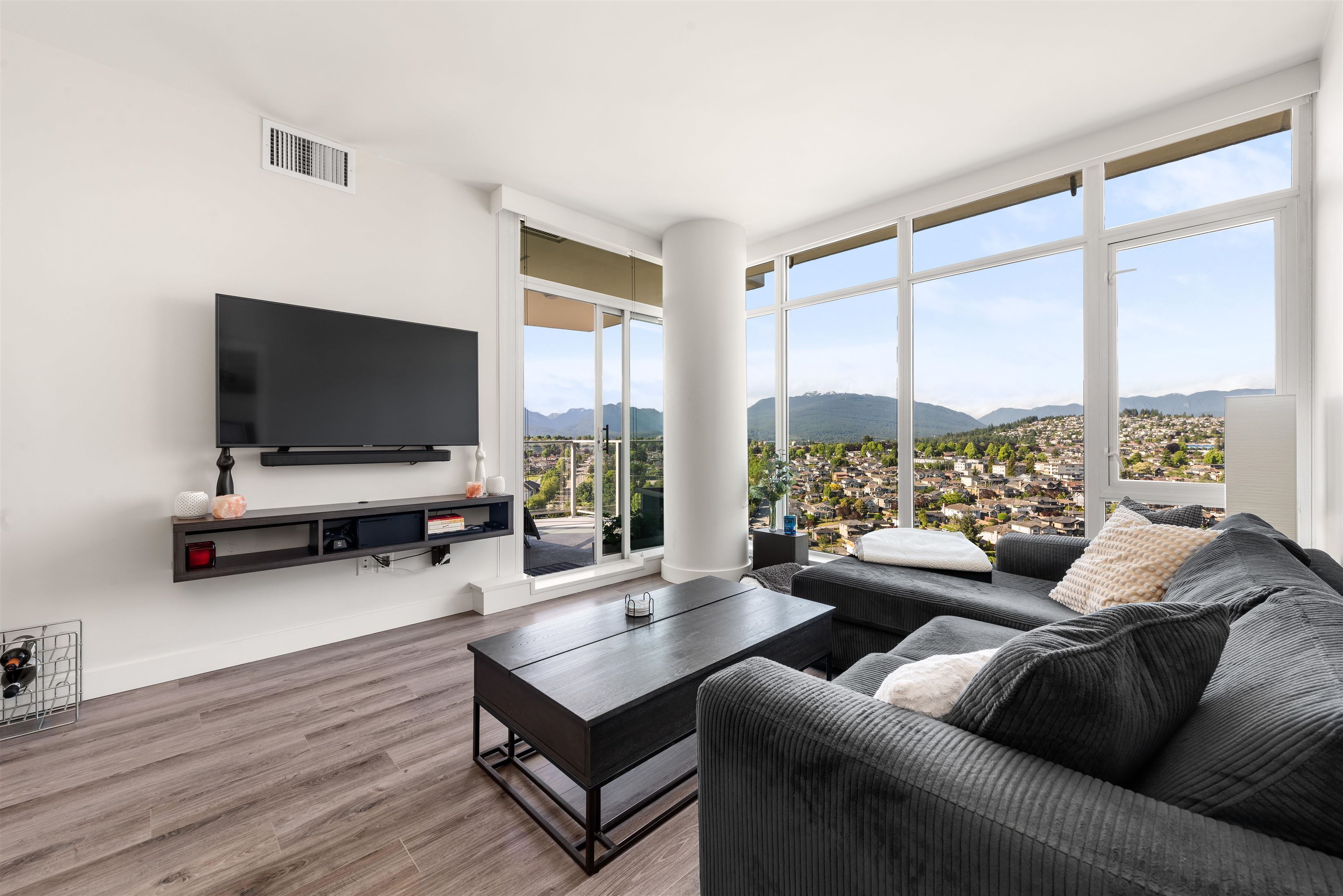 Property Photo:  1788 Gilmore Avenue 2408  BC V5C 0L5 