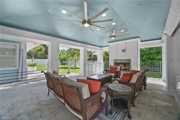 Property Photo:  27296 Buccaneer Dr  FL 34135 