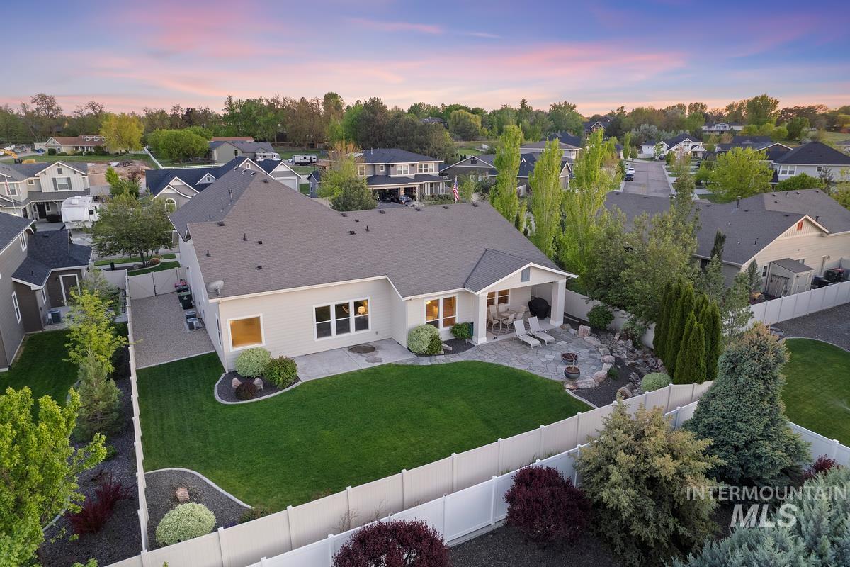 Property Photo: 938 W Bear Track Ct. ID 83642