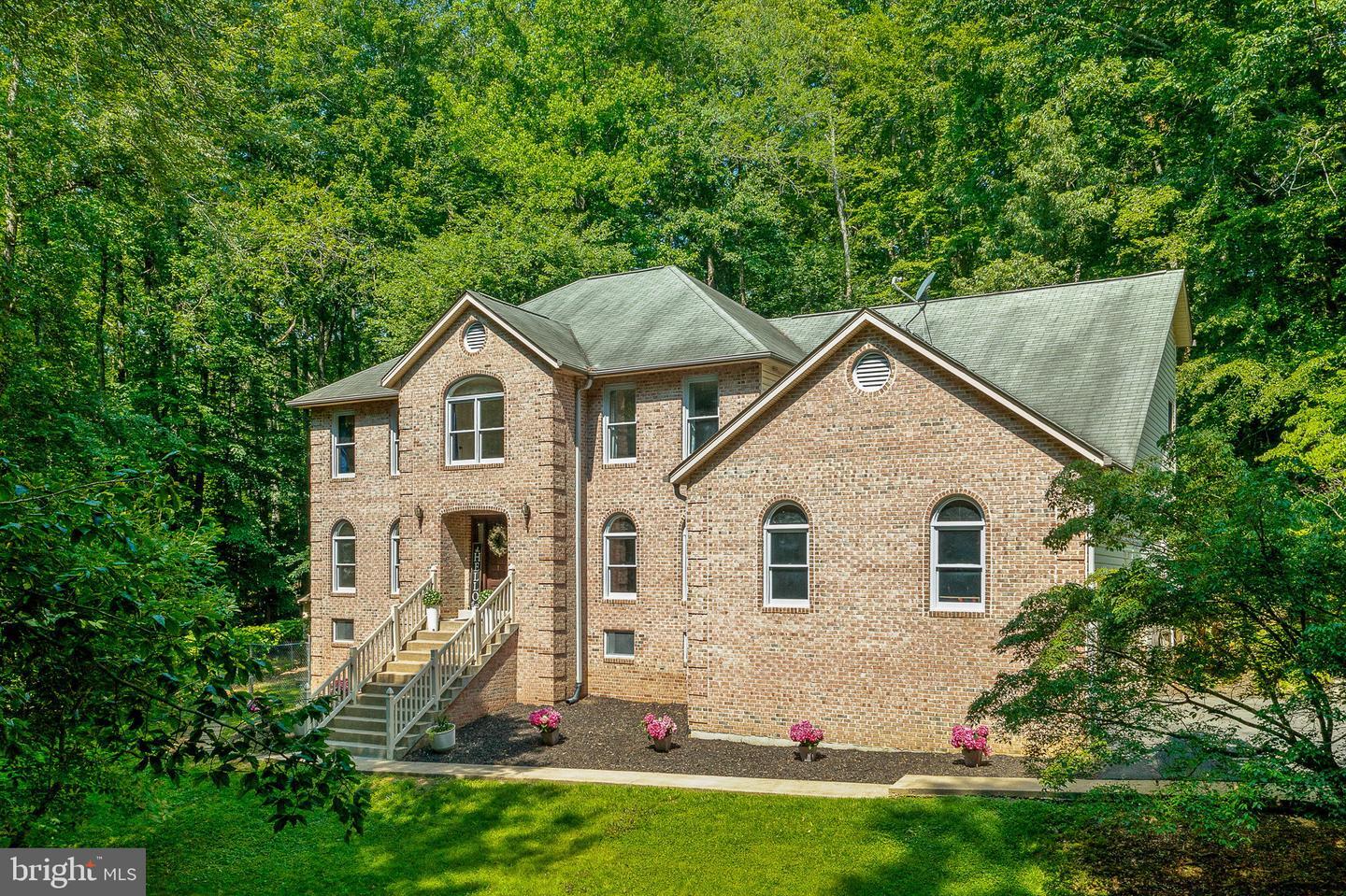 Property Photo: 104 Dent Road VA 22554
